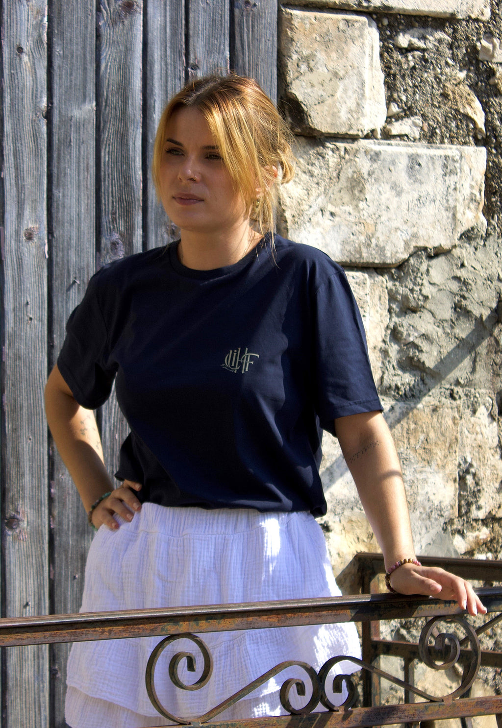L'Accompli — Essentielle